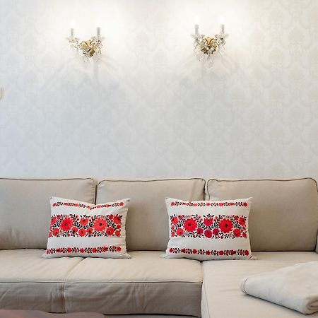 Apartamento Luxury & Antique Charm Budapest Exterior foto