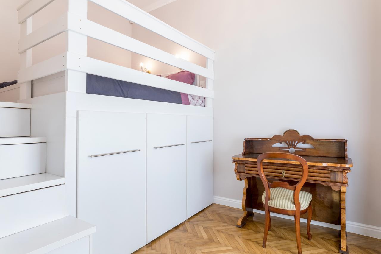 Apartamento Luxury & Antique Charm Budapest Exterior foto