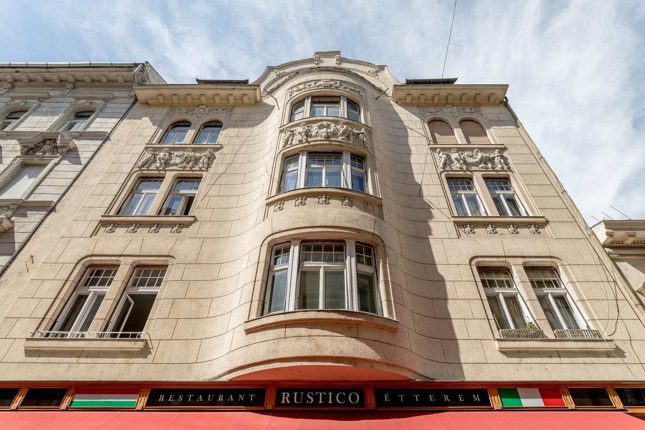 Apartamento Luxury & Antique Charm Budapest Exterior foto